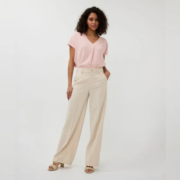 ESQUALO Soft Pink V-Neck Blouse - Picture 4 of 11